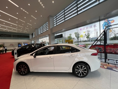 节油“扛把子“车型——雷凌双擎