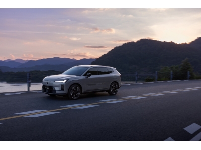 26.99万起的破局者：沃尔沃XC70能否重塑豪华新能源市场格局